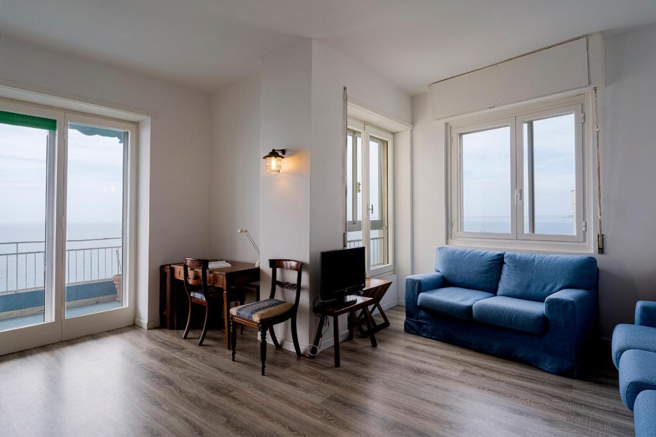 Appartamento Vista Mare Con Due Camere - Two-Bedroom Apartment With Sea View San Remo Extérieur photo